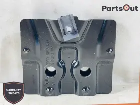 4g8813384 Audi 2012-2018 A7 Rear Right Passenger Side Rearward Tie Down Mount Bracket Oem