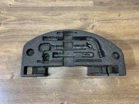 4h0012110k Audi 2014-2016 A8 S8 A8l Trunk Spare Emergency Tool Holder Foam Box Oem #2