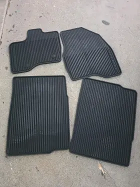 Fb5z-7813300-ba Ford Oem All Weather Floor Mats 2015-16-17 Explorer Nice
