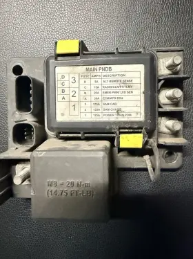 466-03714-009 Freightliner 2014 Cascadia Power Net Distribution Box Pndb