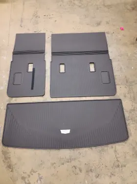 86531992 General Motors 84445545 2021-2025 Escalade Integrated Cargo Liner Dark Atmosphere With Logo Oem