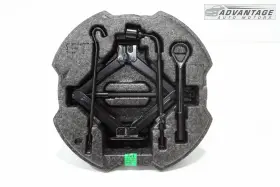 09149-aa000 Hyundai 2021-2024 Elantra Emergency Spare Jack Lift And Tool Set With Box Oem