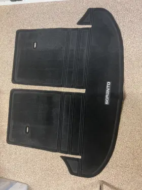7-passenger Kia 1u012-adu10 2014-2015 Sorento Carpeted Cargo Area Mat Oem New