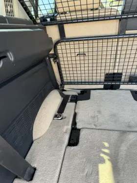 Vub501170 Land Rover Genuine Oem Lr3 Lr4 Dog Guard Kit With Mounting Hardware #3
