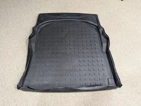 2128140041 Mercedes-benz E350 E250 E400 E63 Cargo Area Tray Mat Liner