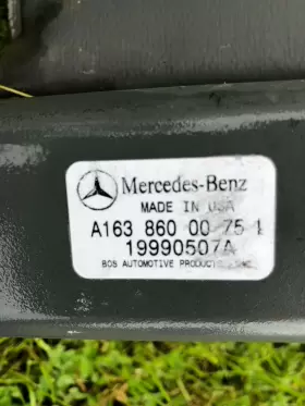 A1638600075 Mercedes-benz 1998-2003 Ml320 Ml430 Rear Cargo Roller Blind Covering Oem #2