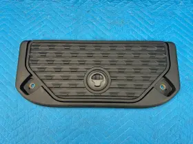 5ym17trm Ram 1500 Crew Cab Floor Storage Bin Box Lid Cover Rh Or Lh Side 2019-2024 Oem