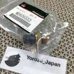 New Mitsubishi Genuine Delica Pajero Switch,a/t Case Oil Temperature MD609333. Fixed Price $111.55.