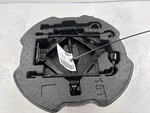 2025 Kia K4 Emergency Spare Tire Jack Tool Kit Oem 09100-GG000 / 09149-GG000. Fixed Price $197.89.
